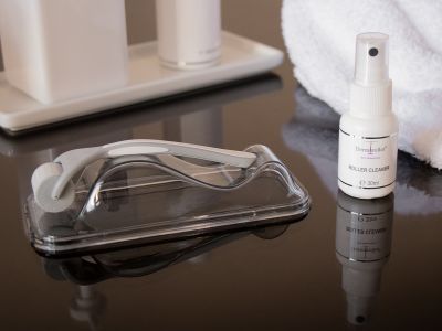 Dermaroller and Roller Cleaner